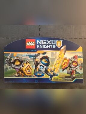 LEGO NEXO KNIGHTS Authentic Store Foamboard Sign, 87cmX51cm 34.25"x20" VERY RARE